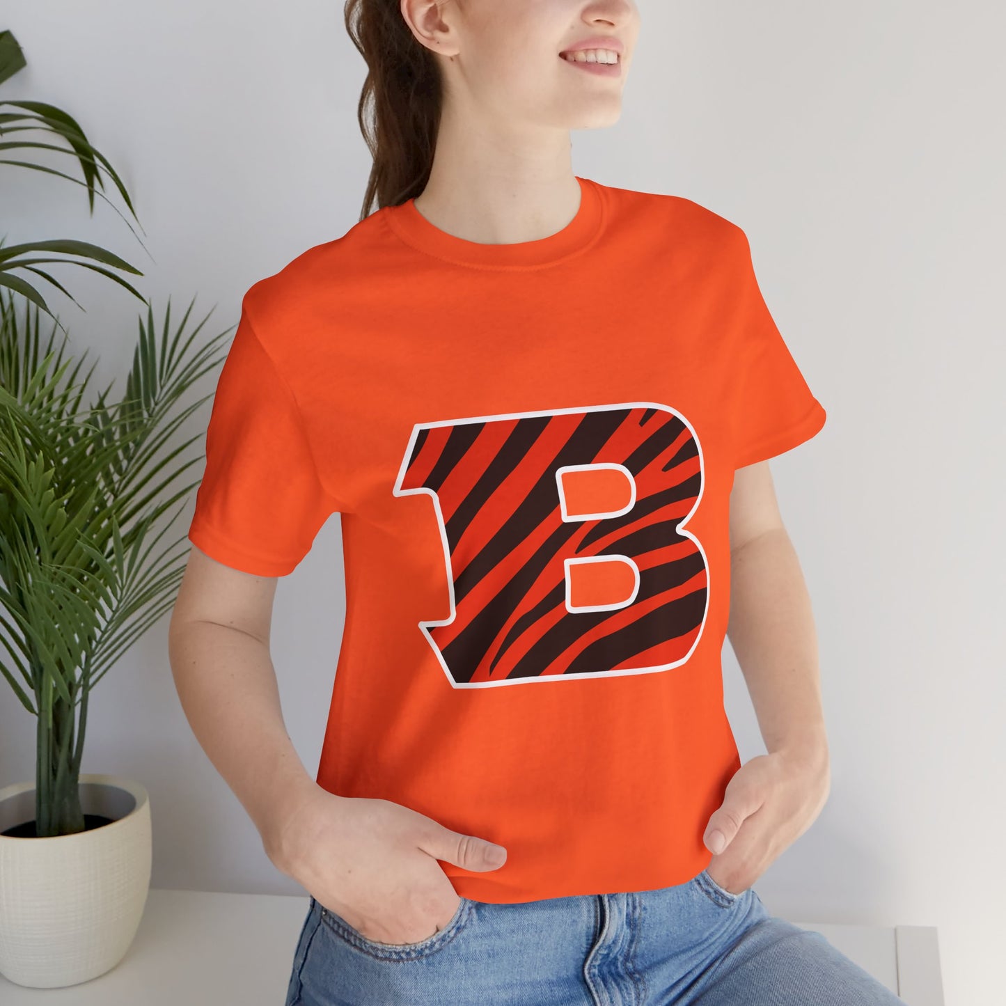 B Unisex Jersey Short Sleeve Tee